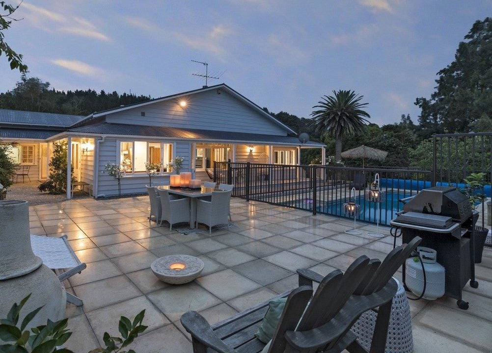 92 Brownhill Road, Manurewa - Carousel 1