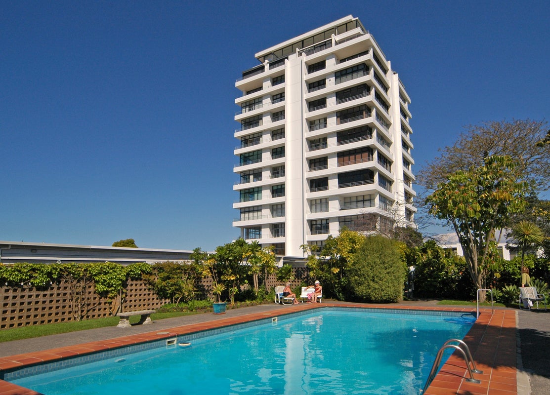 103/45 Stanley Point Road, Stanley Point, Auckland - Carousel 1