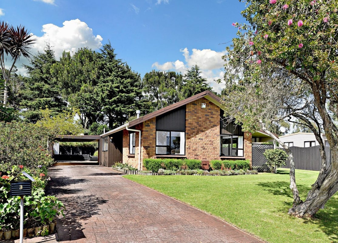 3 Palando Place, Conifer Grove, Takanini - Carousel 1