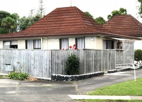 1/23 Rapallo Place, Farm Cove, Auckland - Carousel 1