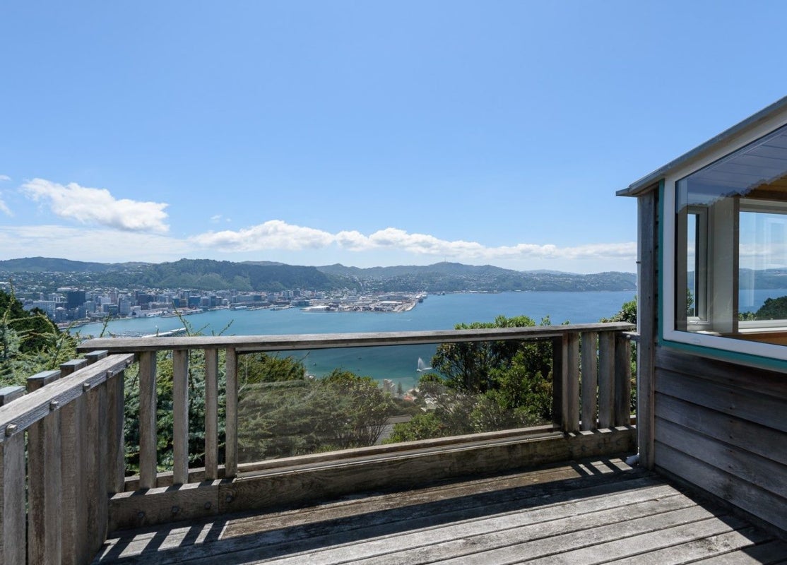 37 Robieson Street, Roseneath, Wellington - Carousel 1