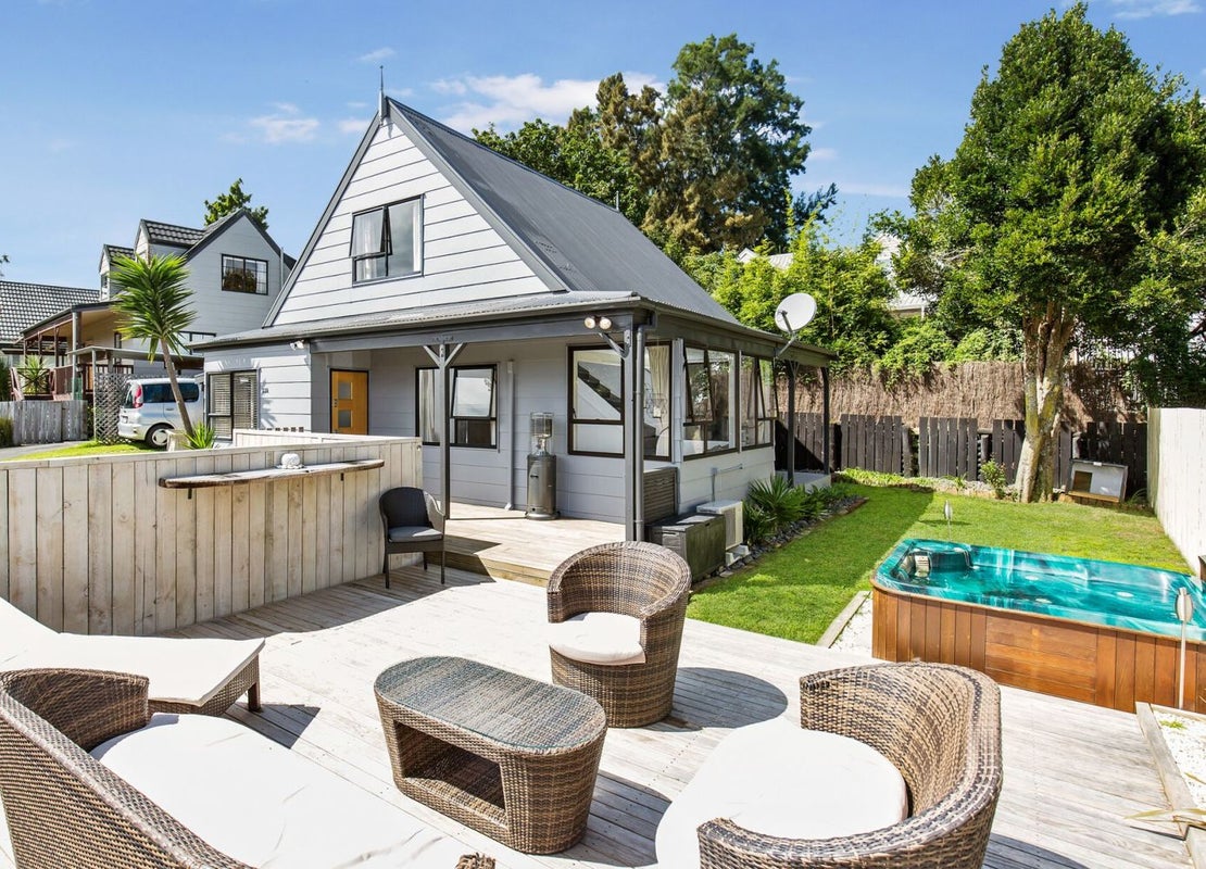 1/57 Hale Crescent, Bayview, Auckland - Carousel 1