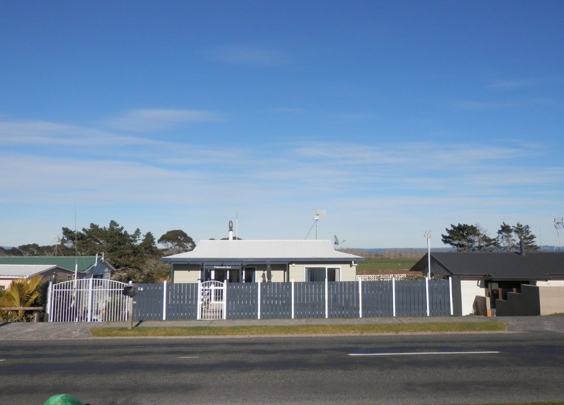 336 Pukehina Parade, Pukehina, Te Puke - Carousel 1