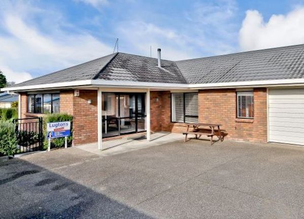 39B Poaka Avenue, Dinsdale, Hamilton - Carousel 1