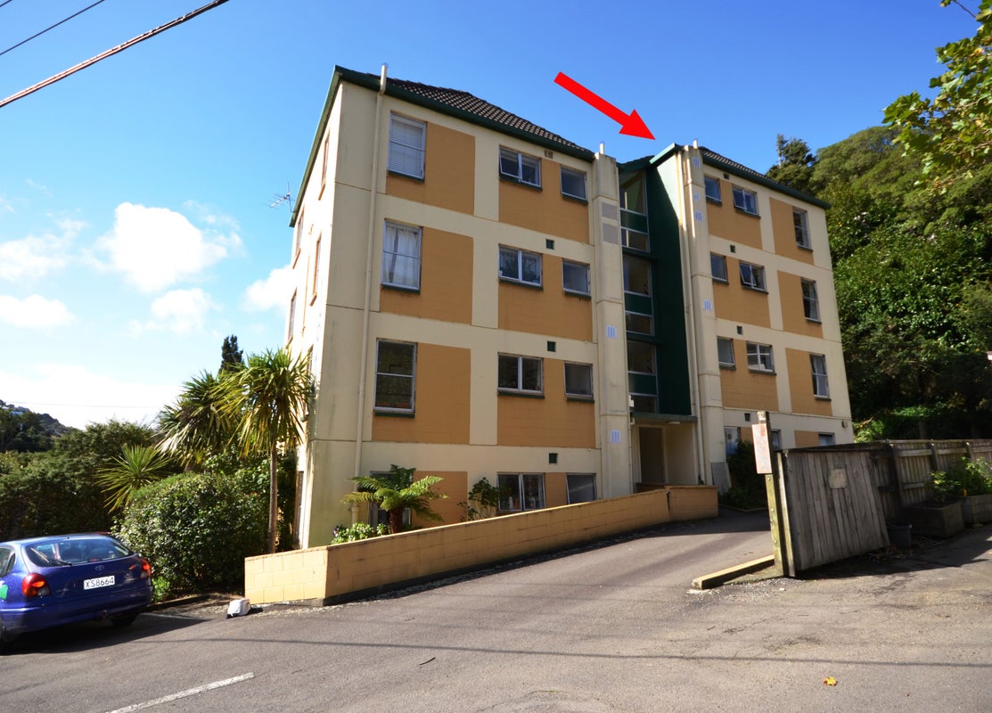 8/161 Glenmore Street, Kelburn, Wellington - Carousel 1