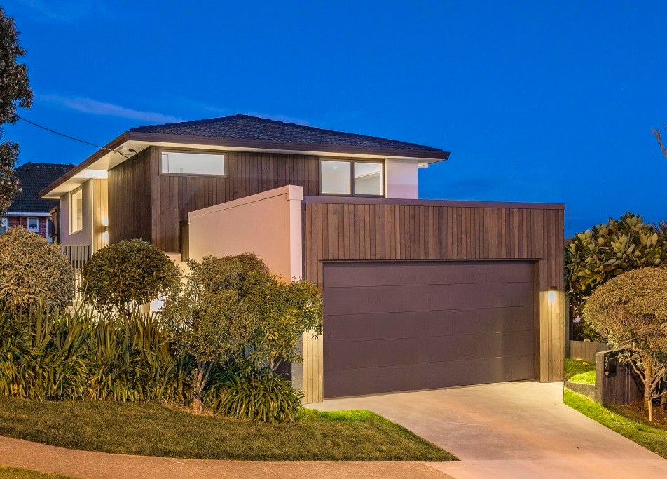 7B Gulf View Road, Murrays Bay, Auckland - Carousel 1