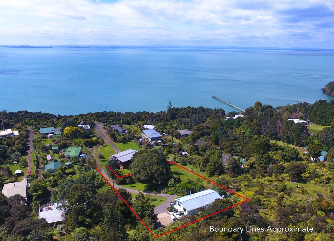 81 Cornwallis Road, Cornwallis, Auckland - Carousel 1