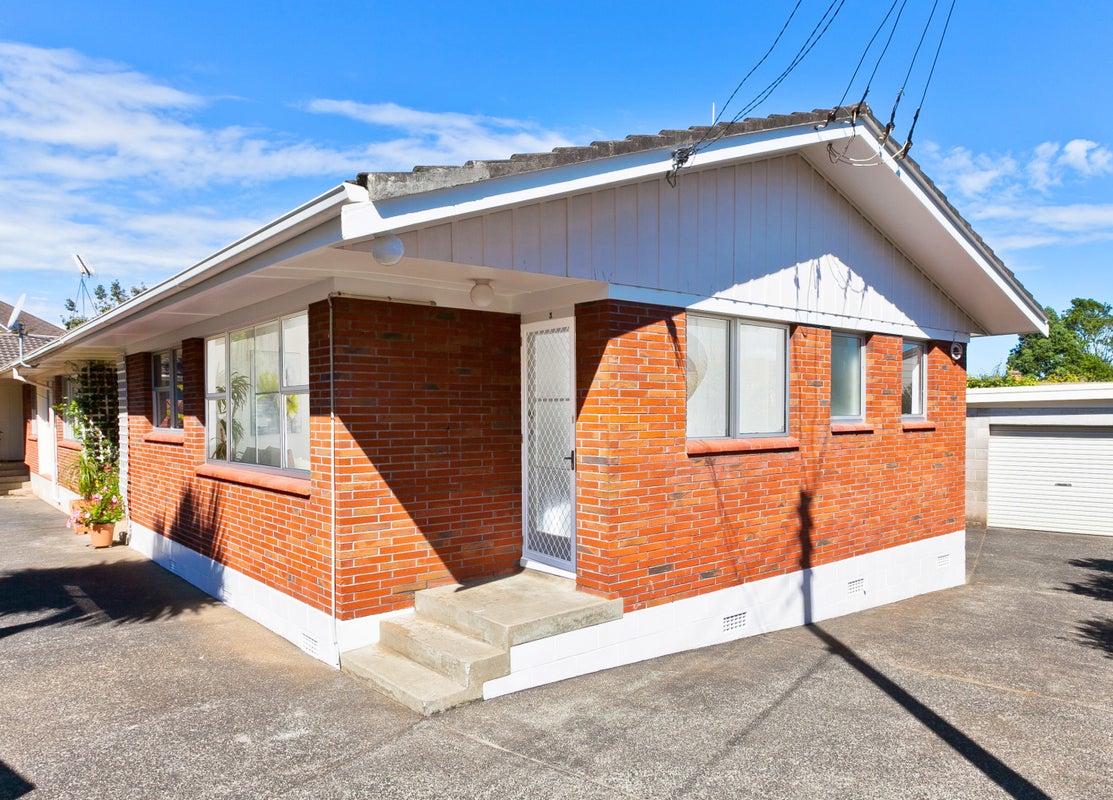 3/27A Raurenga Avenue, Royal Oak, Auckland - Carousel 1