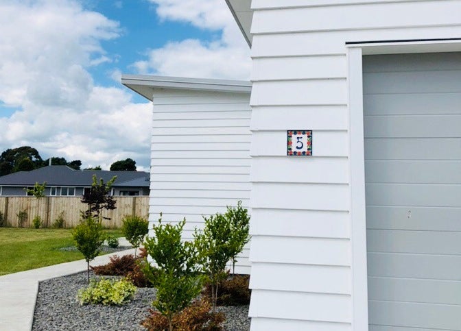 5 Rogers Place, Kinloch, Taupo - Carousel 1