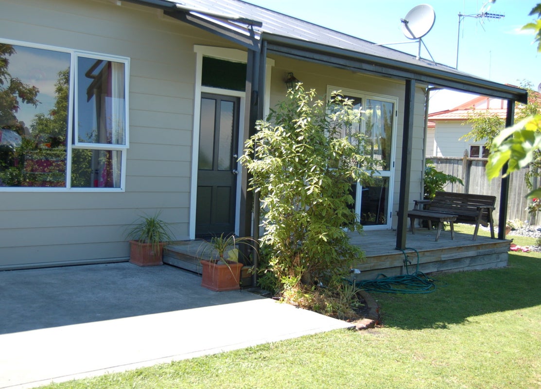 24 Guys Hill Road, Hospital Hill, Napier - Carousel 1