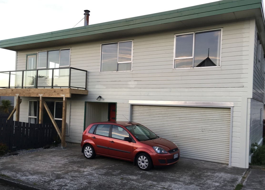 5 Glamorgan Street, Northland, Wellington - Carousel 1