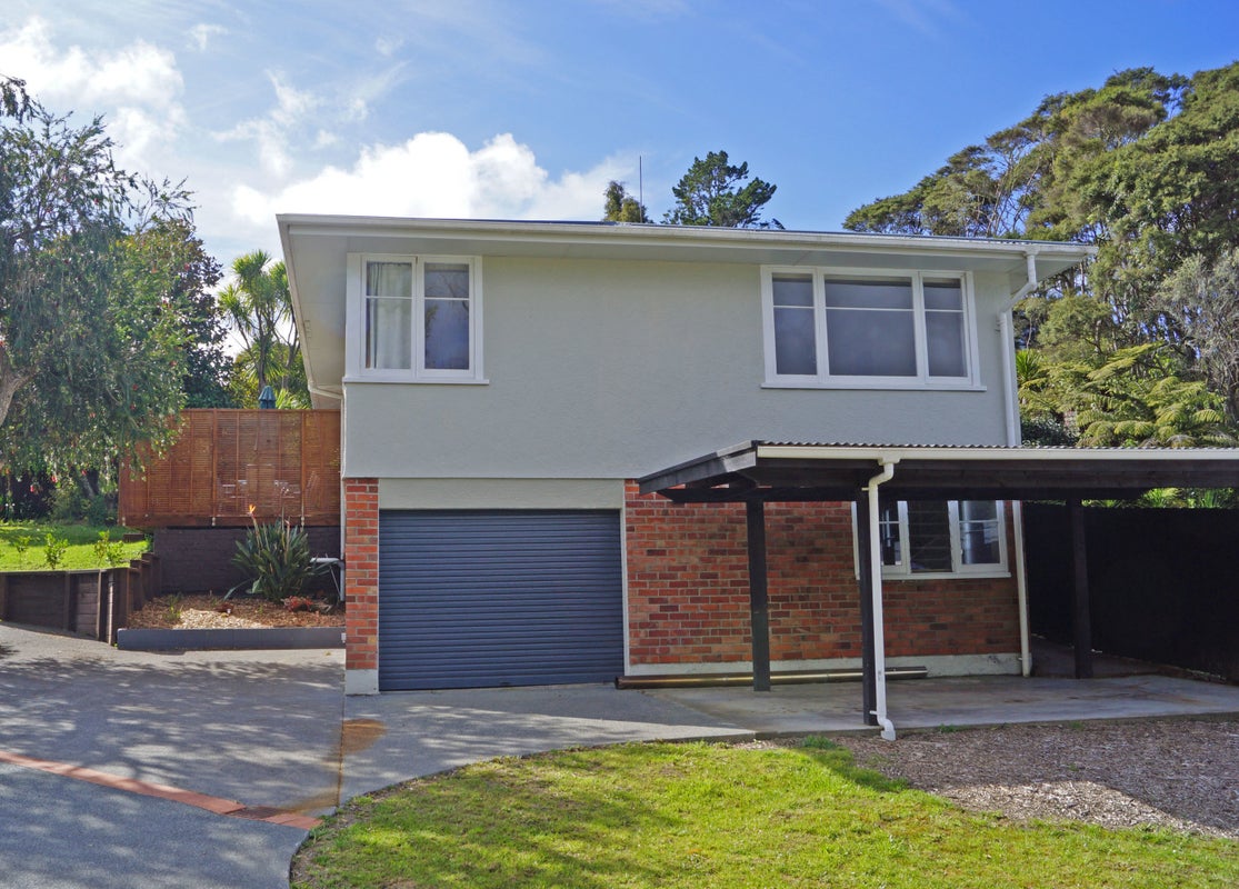 518A West Coast Road, Oratia, Auckland - Carousel 1