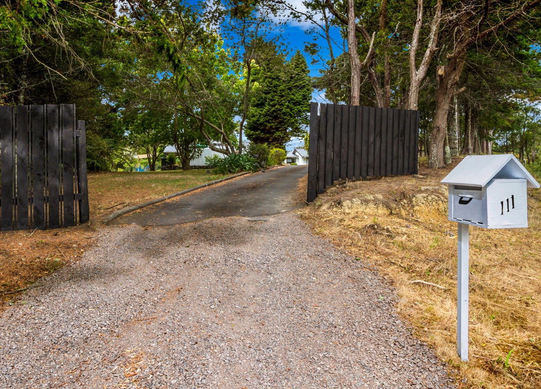 111 Attwood Road, Paremoremo, Auckland - Carousel 1