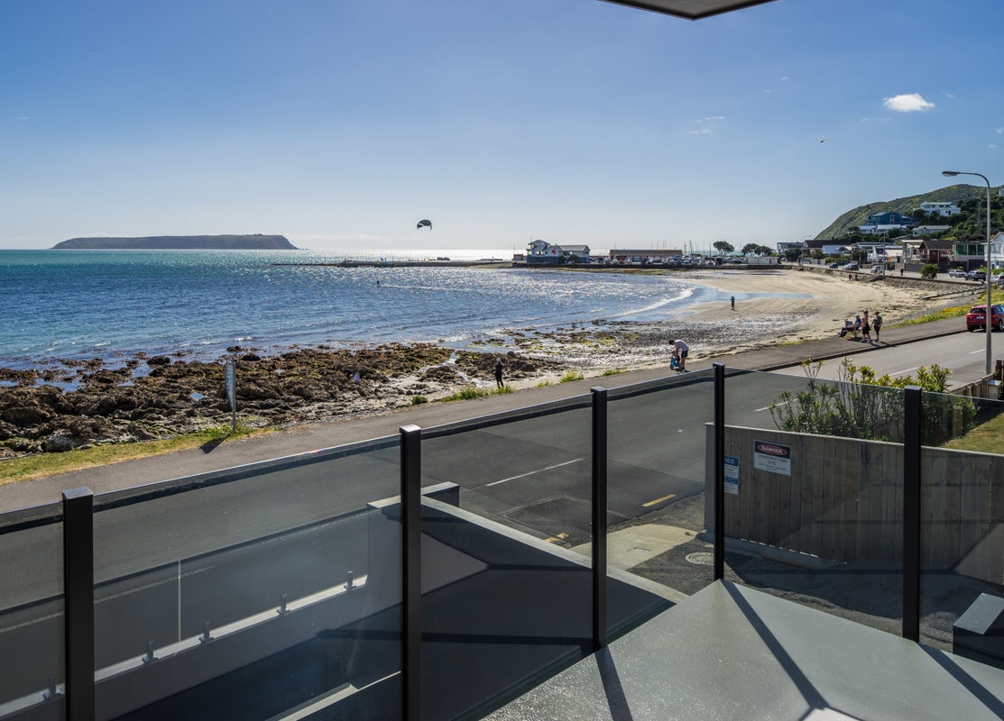 38 Moana Road, Plimmerton, Porirua - Carousel 1