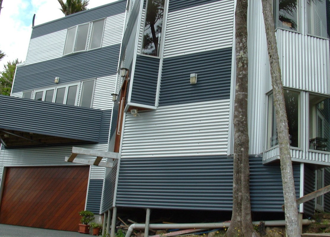 161 Woodlands Park Road, Titirangi, Auckland - Carousel 1