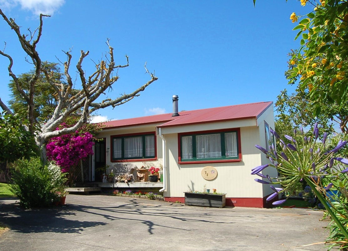 72 Mcentee Road, Waitakere, Auckland - Carousel 1