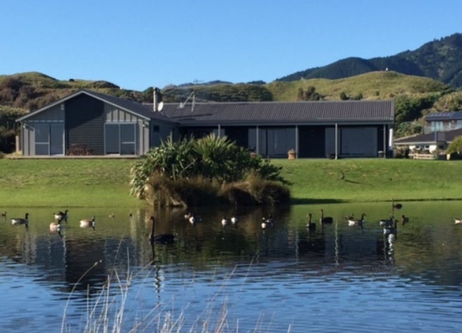 85 Raukawa Road, Peka Peka - Carousel 1
