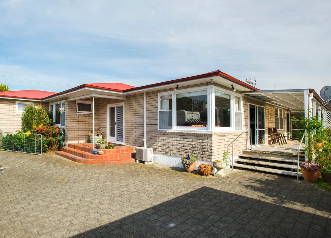 3 Emily Street, Riverdale, Gisborne - Carousel 1