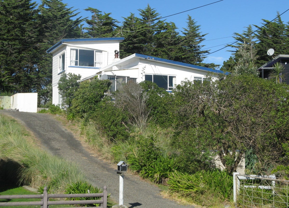 178 Kahukura Avenue, Waitarere Beach, Levin - Carousel 1