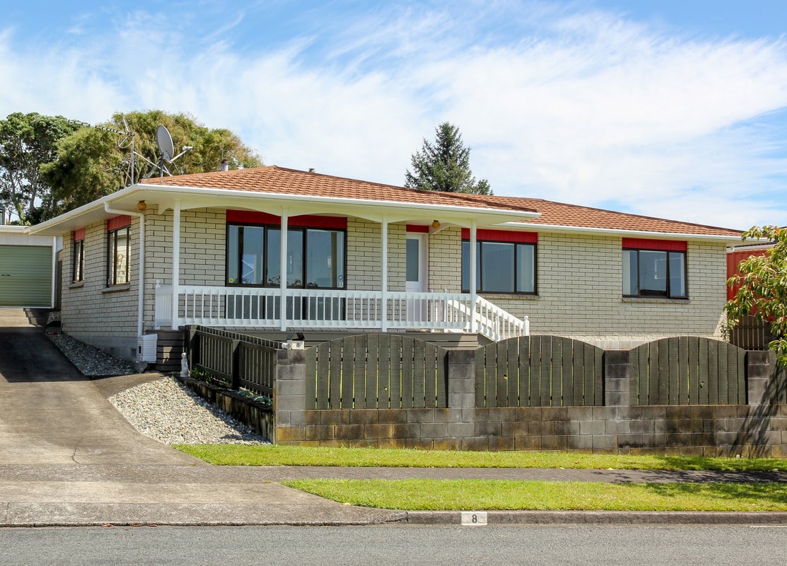 8 Virginia Place, Whalers Gate, New Plymouth - Carousel 1