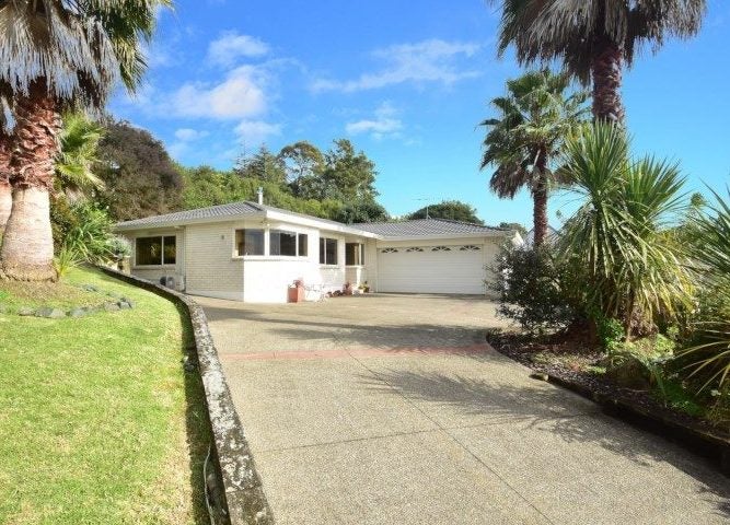 9 Brookvale Park, Stanmore Bay, Whangaparaoa - Carousel 1