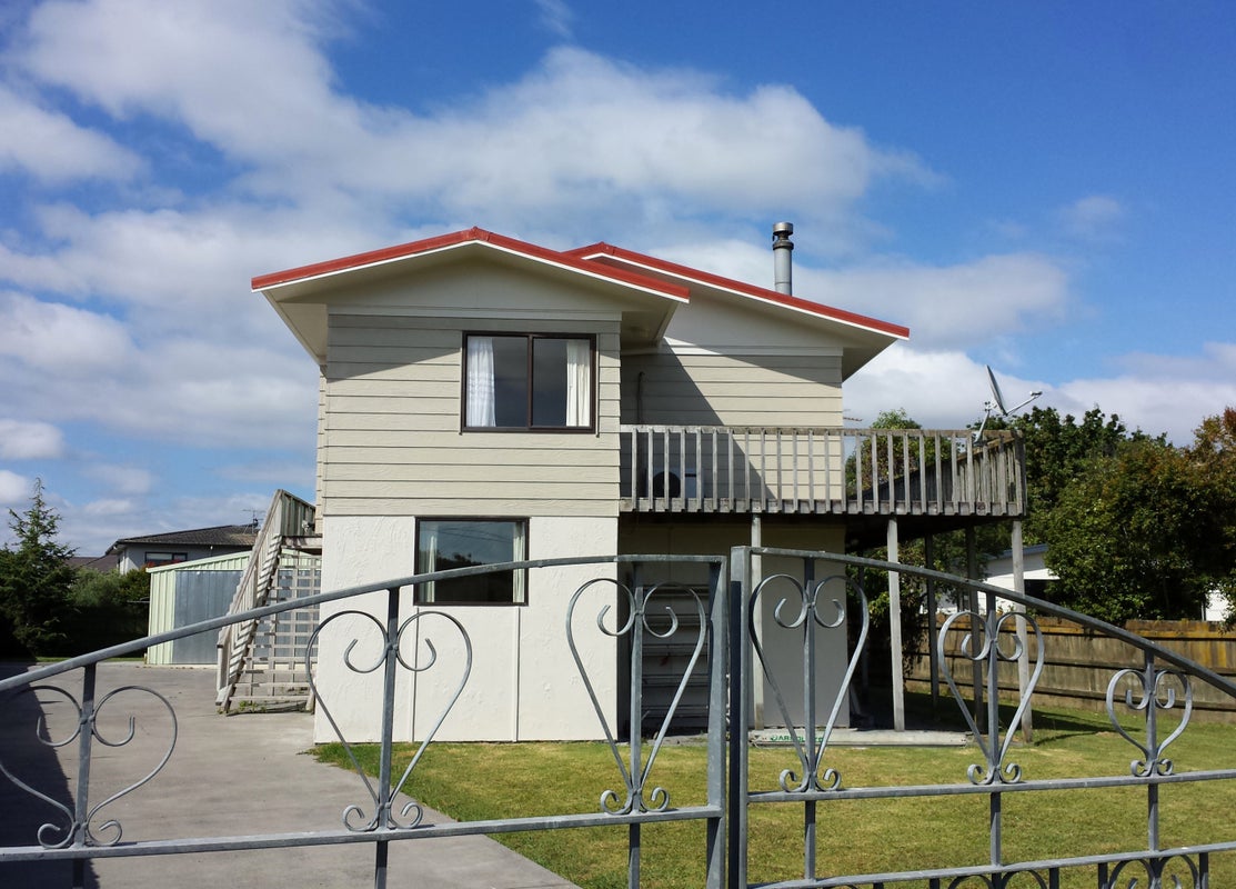 5 Beachlands Road, Beachlands, Auckland - Carousel 1