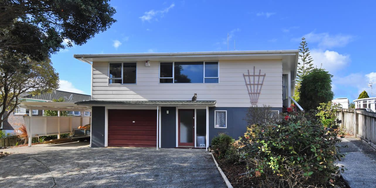 6 Lockesley Place, Onerahi, Whangarei - Carousel 1