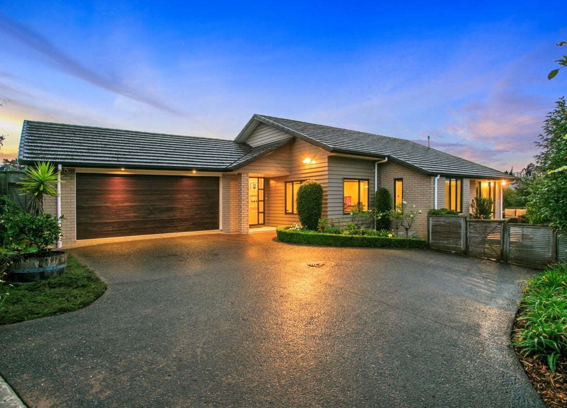 9 Northbrook Close, Greenhithe, Auckland - Carousel 1