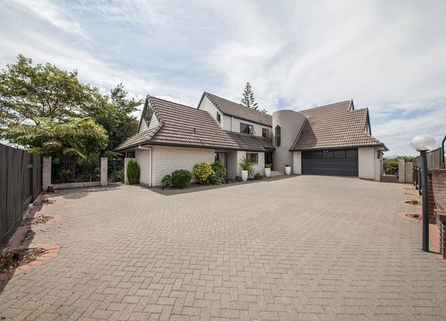 5 Ngahere Court, Awapuni, Palmerston North - Carousel 1