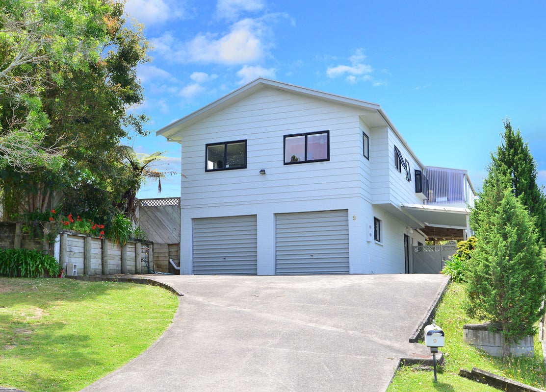 9 Hatfield Heights, Hatfields Beach, Orewa - Carousel 1
