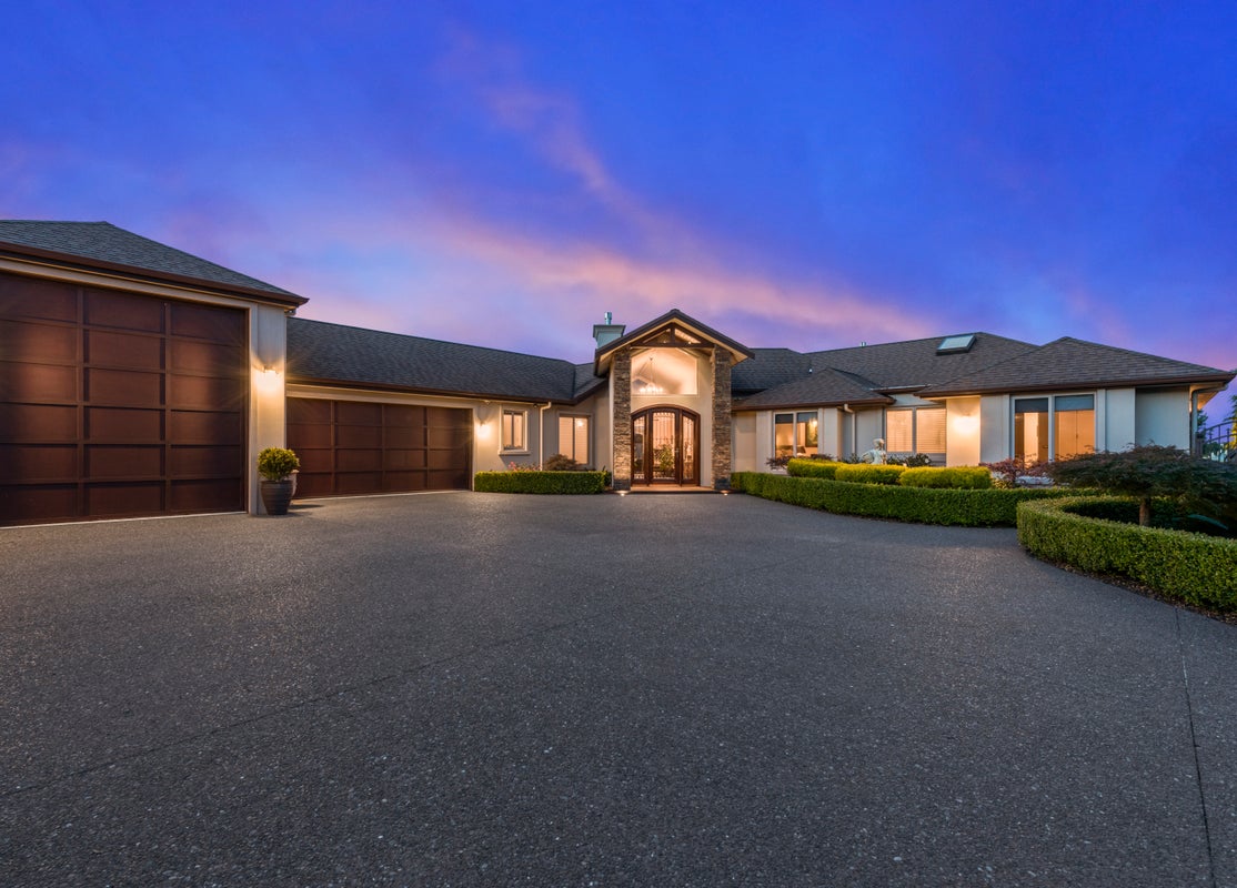 26 Waimarama Close, Papamoa Beach, Papamoa - Carousel 1