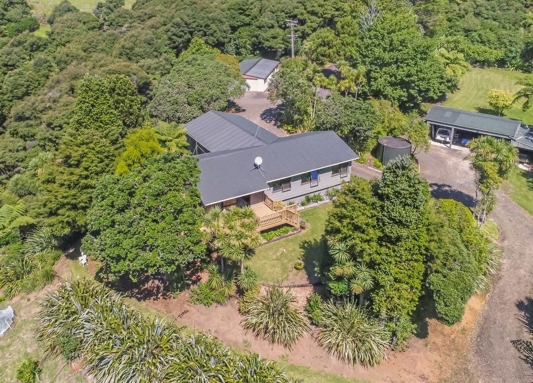 360 Wairere Road, Waitakere, Auckland - Carousel 1
