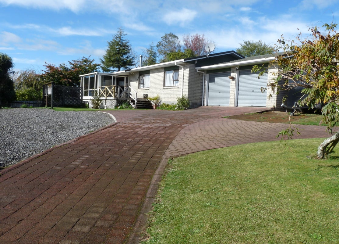 76A Heta Road, Highlands Park, New Plymouth - Carousel 1
