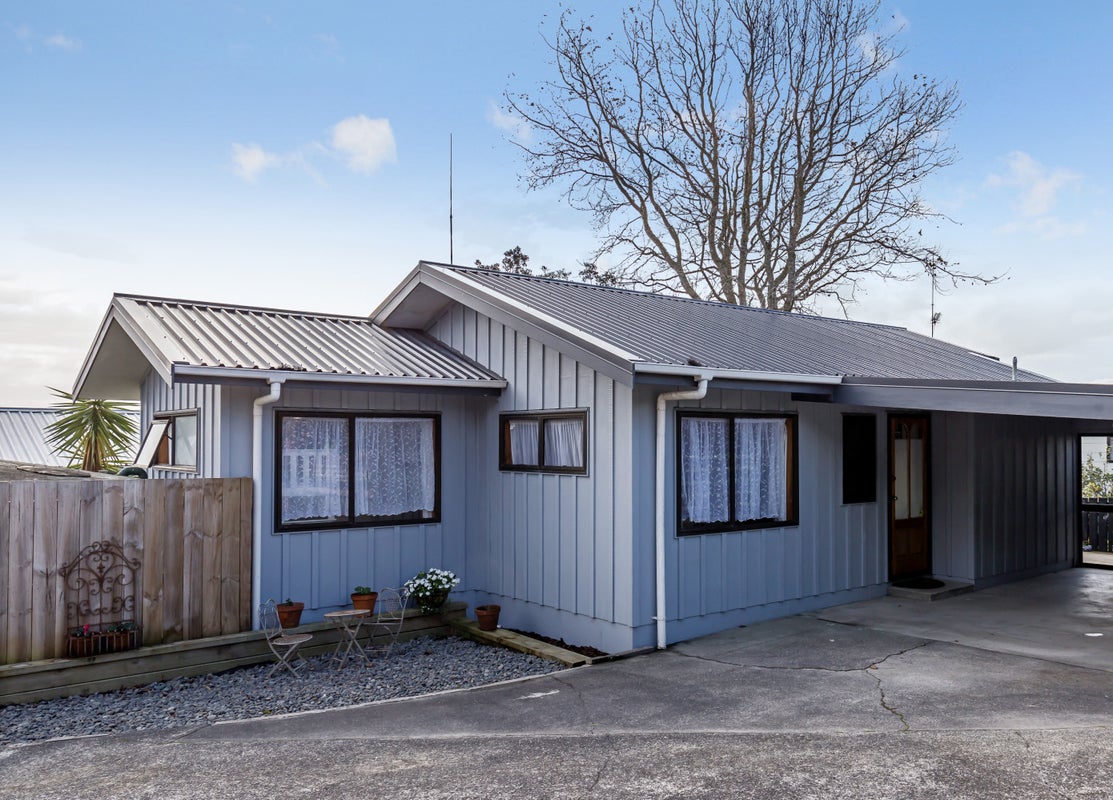 26 Gledstane Road, Stanmore Bay, Whangaparaoa - Carousel 1