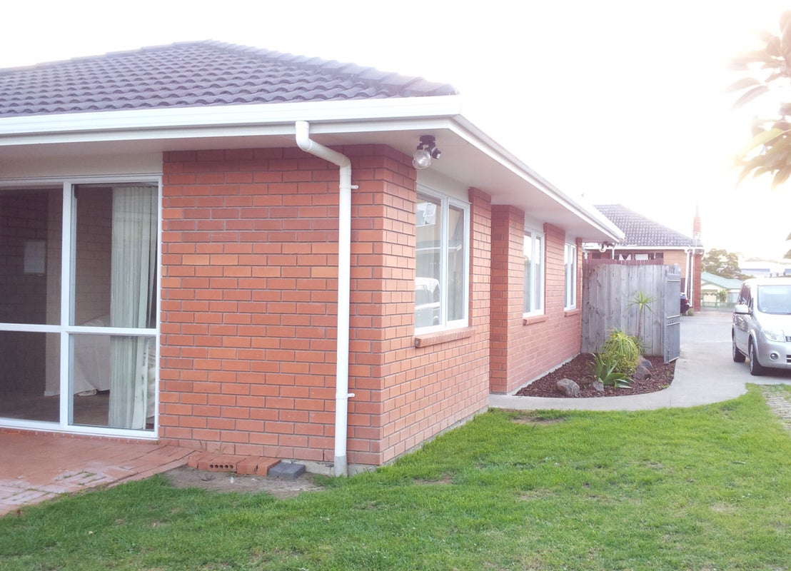 22 Ulster Road, Blockhouse Bay, Auckland - Carousel 1