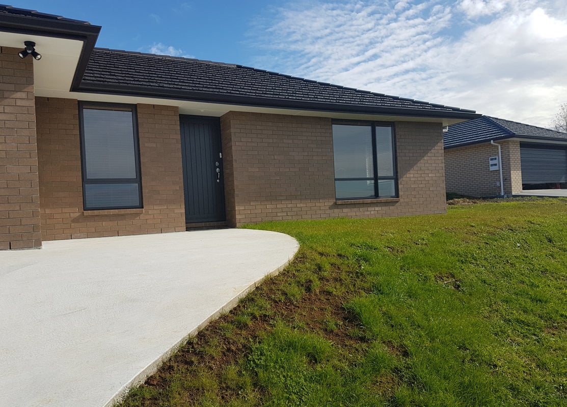 47 Pebble Beach Boulevard, Kamo, Whangarei - Carousel 1