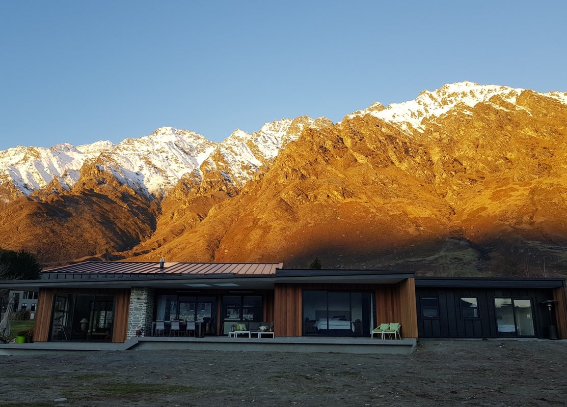 3 Scenic Drive, Drift Bay, Queenstown - Carousel 1