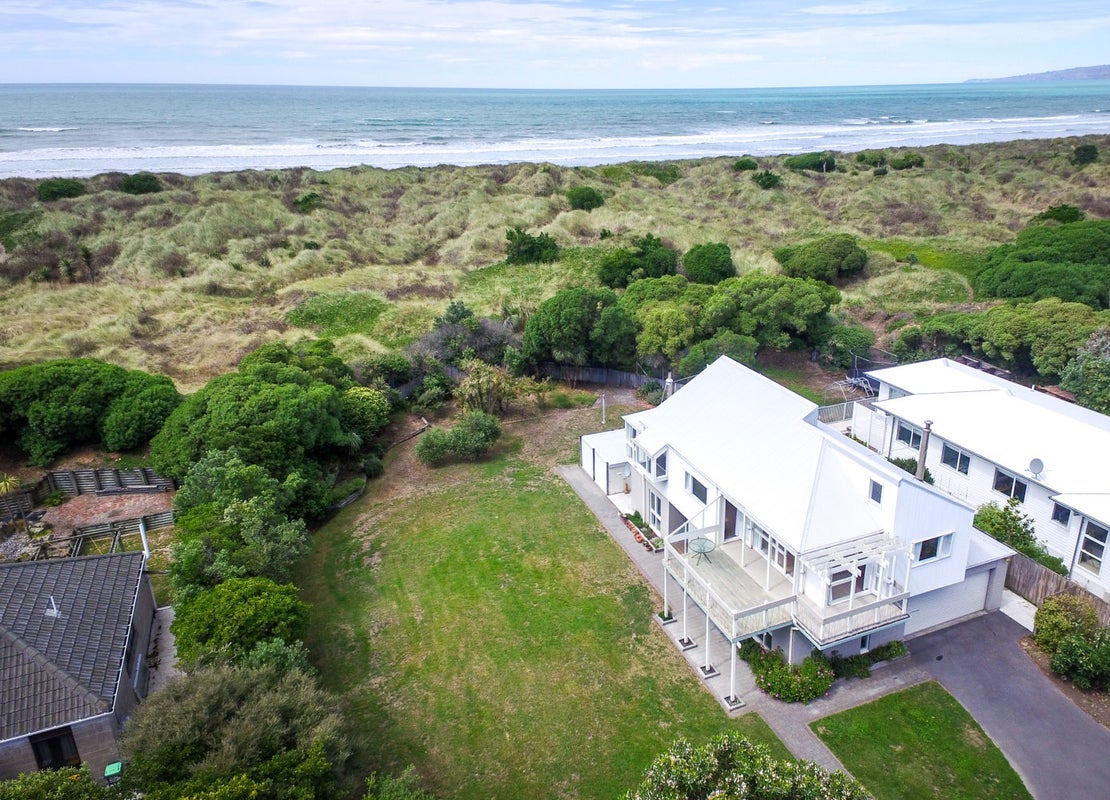 18 Penguin Street, Southshore, Christchurch - Carousel 1