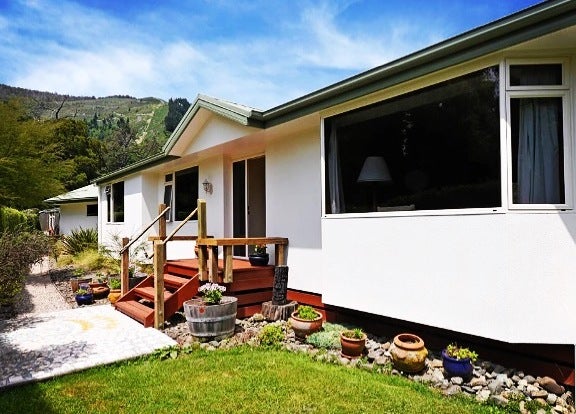 572 Brook Street, The Brook, Nelson - Carousel 1