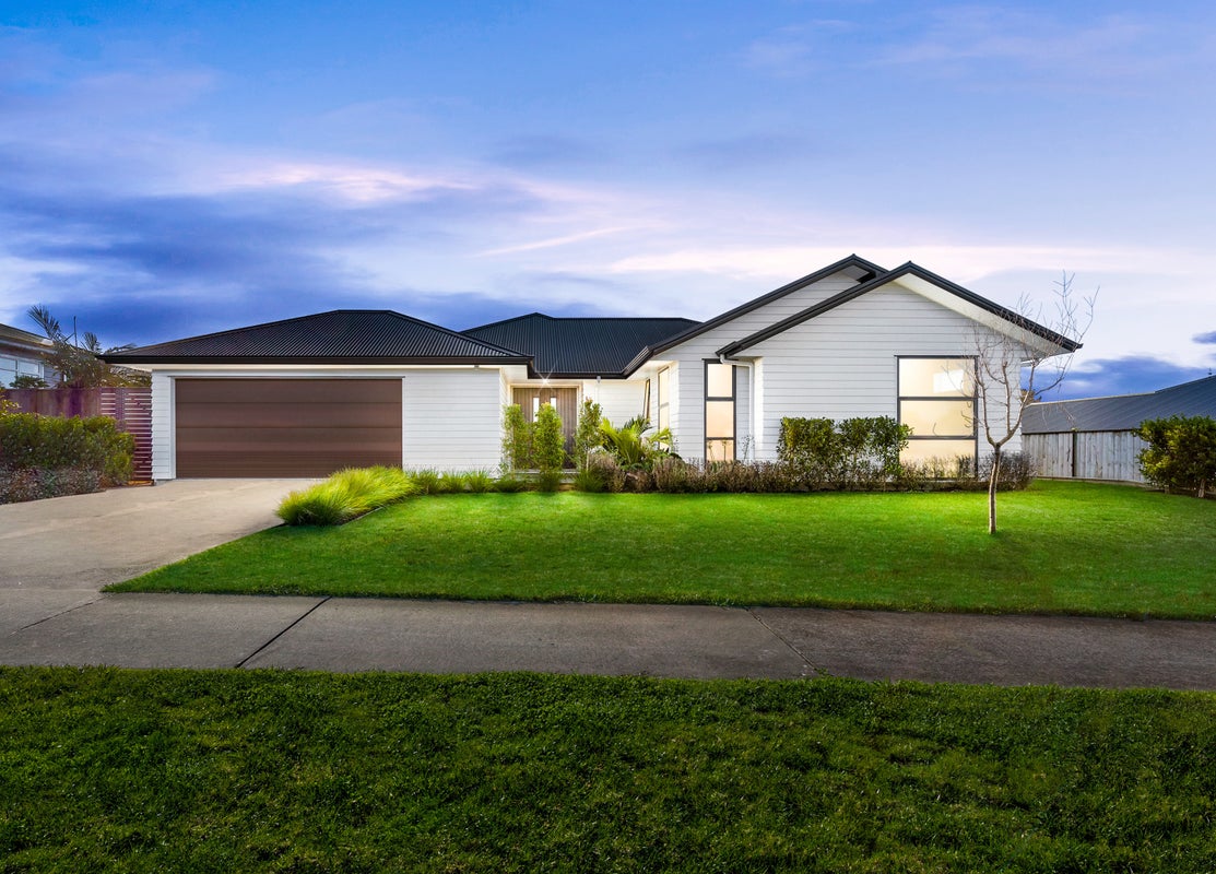 8 Malbec Place, Huapai, Kumeu - Carousel 1