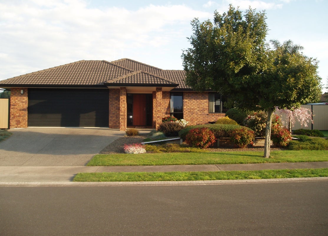 6 Emmerdale Place, Ohauiti, Tauranga - Carousel 1