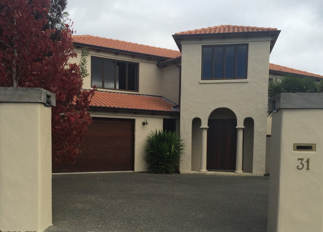 31 La Lena Grove, Fitzherbert, Palmerston North - Carousel 1