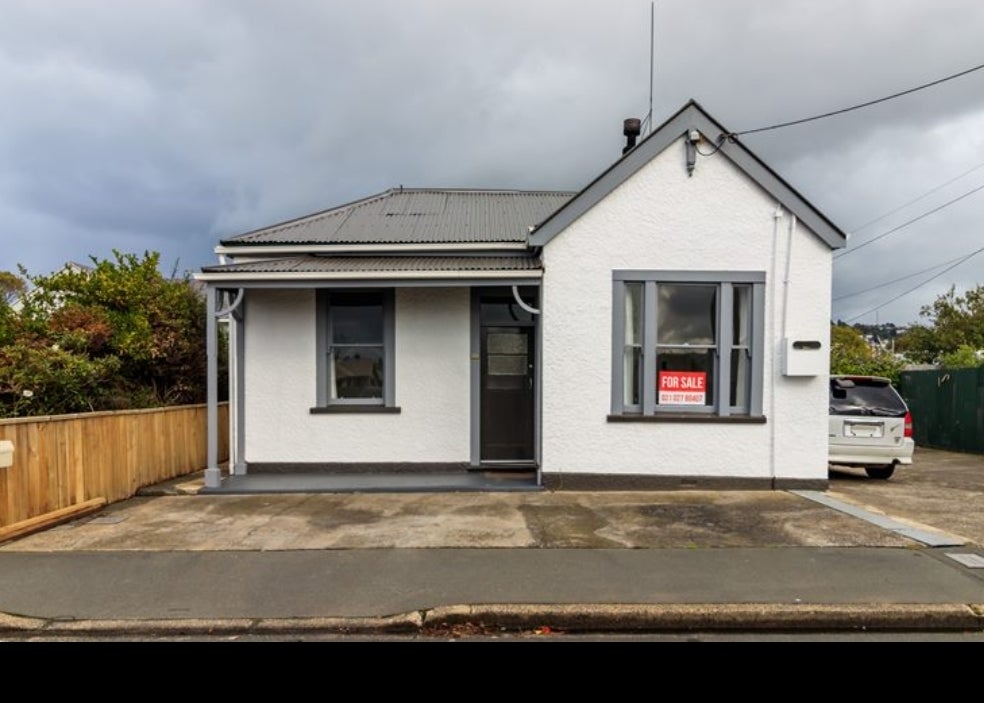 20 Bradshaw Street, South Dunedin, Dunedin - Carousel 1