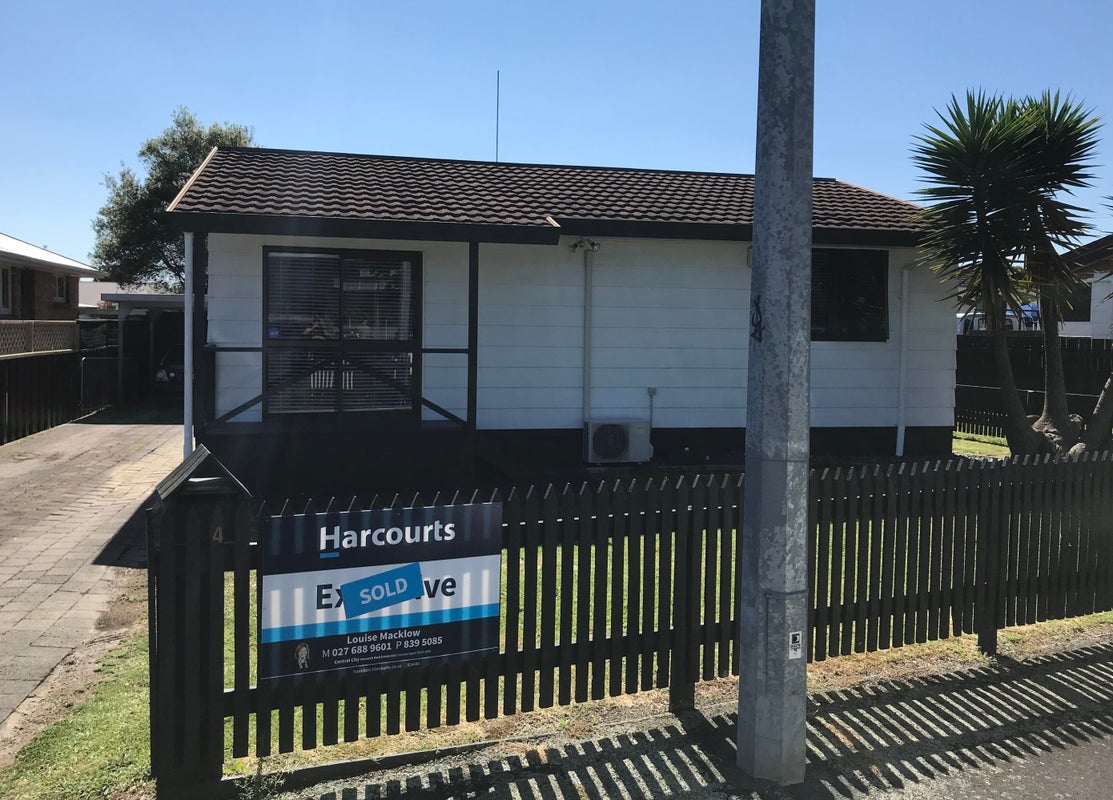 4 Brooklyn Road, Claudelands, Hamilton - Carousel 1