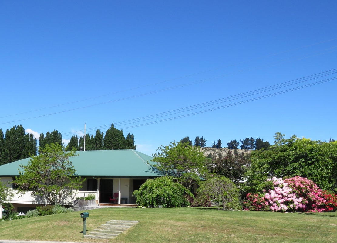 44 Kingston Street, Albert Town, Wanaka - Carousel 1