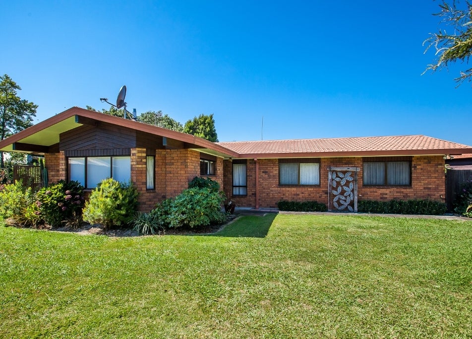 481 West Bank Road, Edgecumbe, Whakatane - Carousel 1