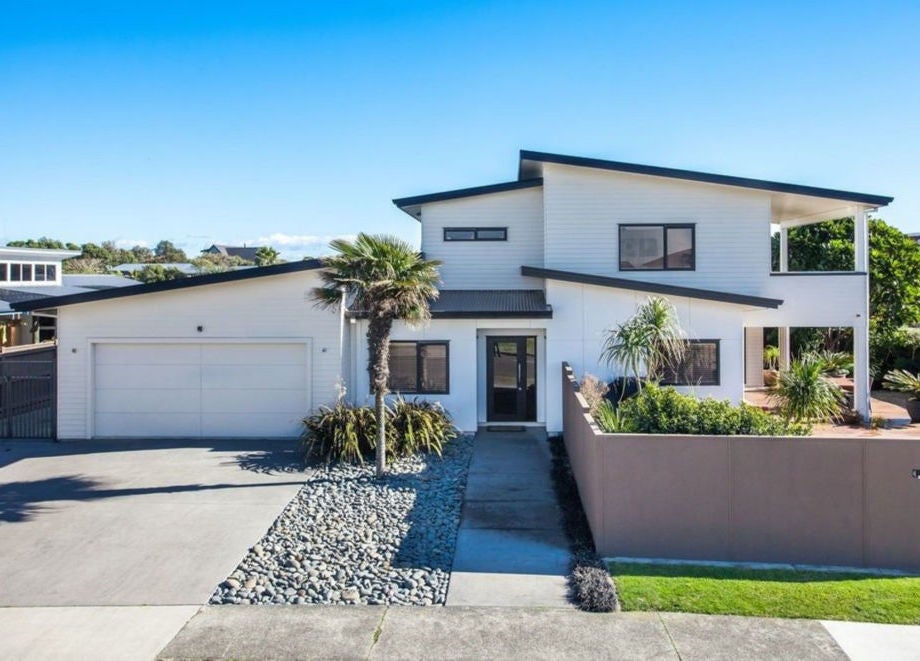43 Ocean View Road, Coastlands, Whakatane - Carousel 1