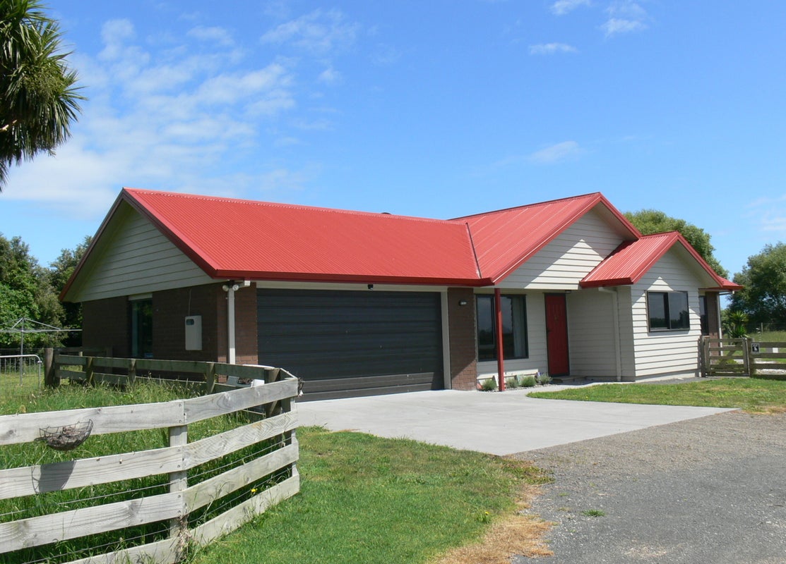 96 Robins Road, Thornton, Whakatane - Carousel 1