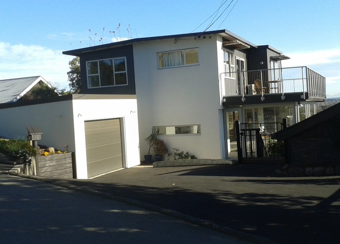 6 Huntsbury Avenue, Huntsbury, Christchurch - Carousel 1