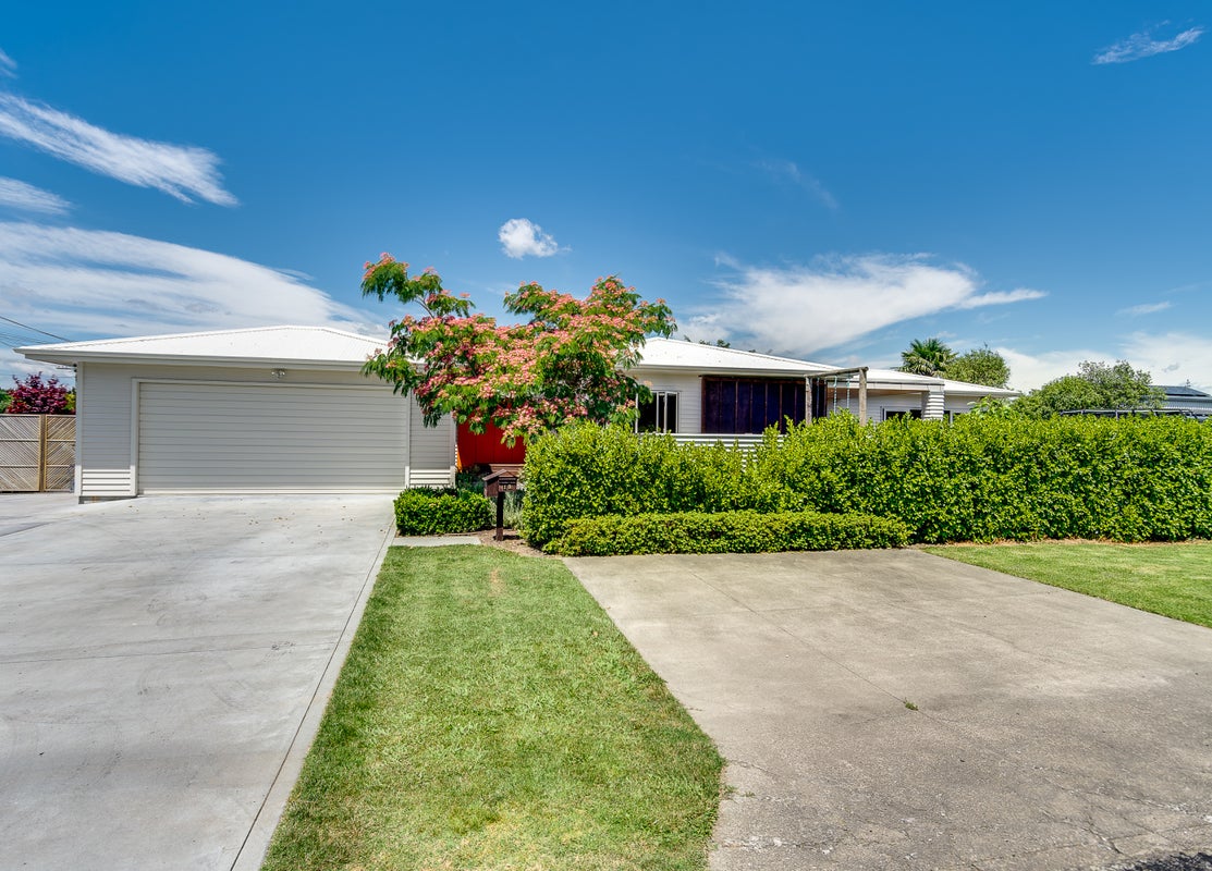 13 Gordon Street, Jervoistown, Napier - Carousel 1